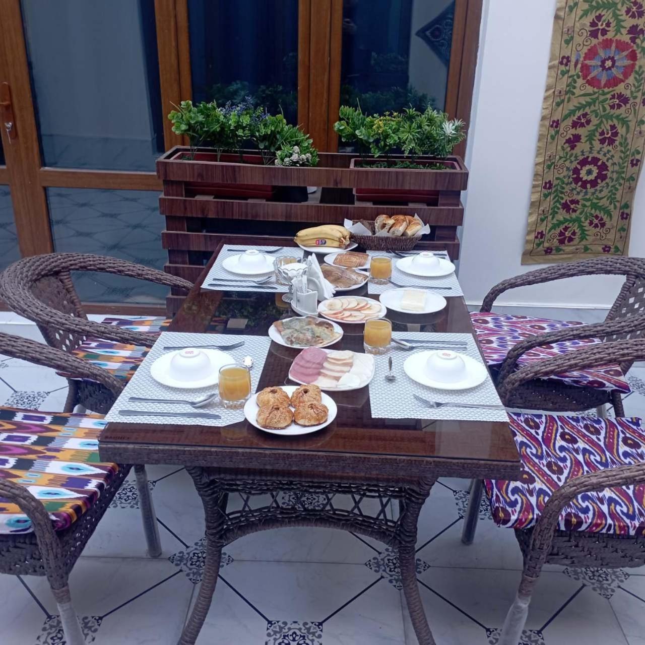 Art Suzani National House Hotel Бухара Екстериор снимка